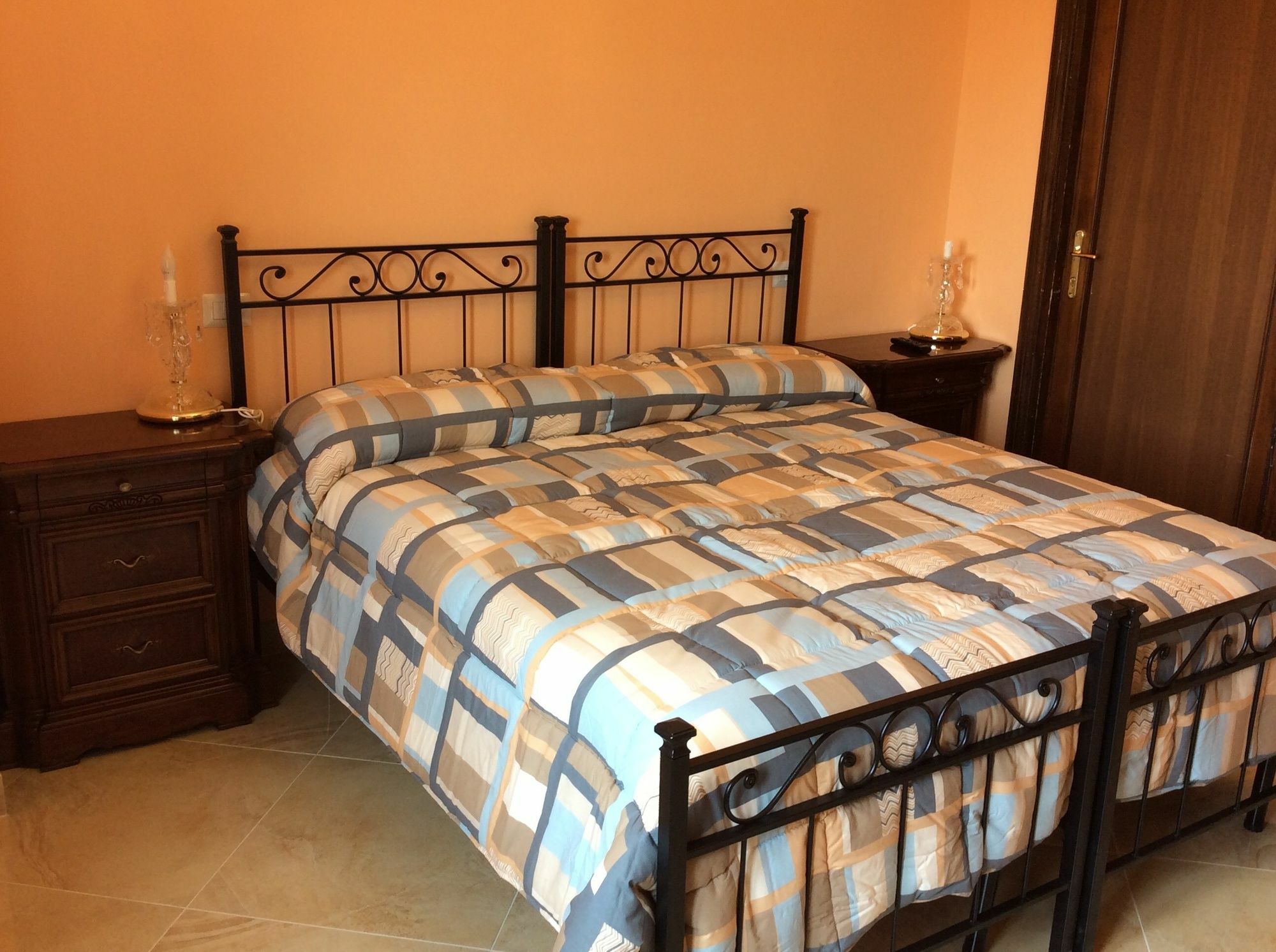 The Sun House Hotel Рим Екстериор снимка