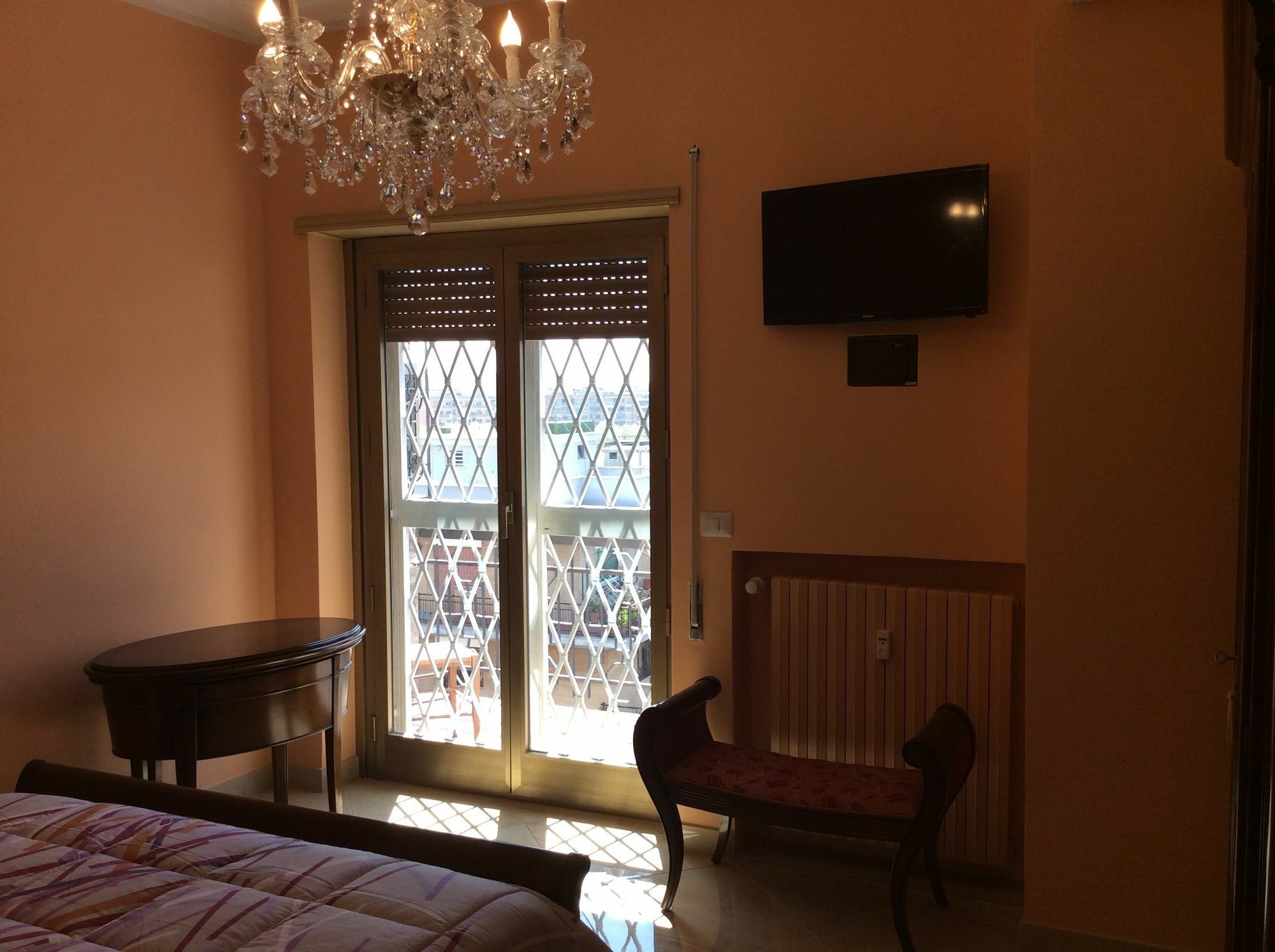 The Sun House Hotel Рим Екстериор снимка