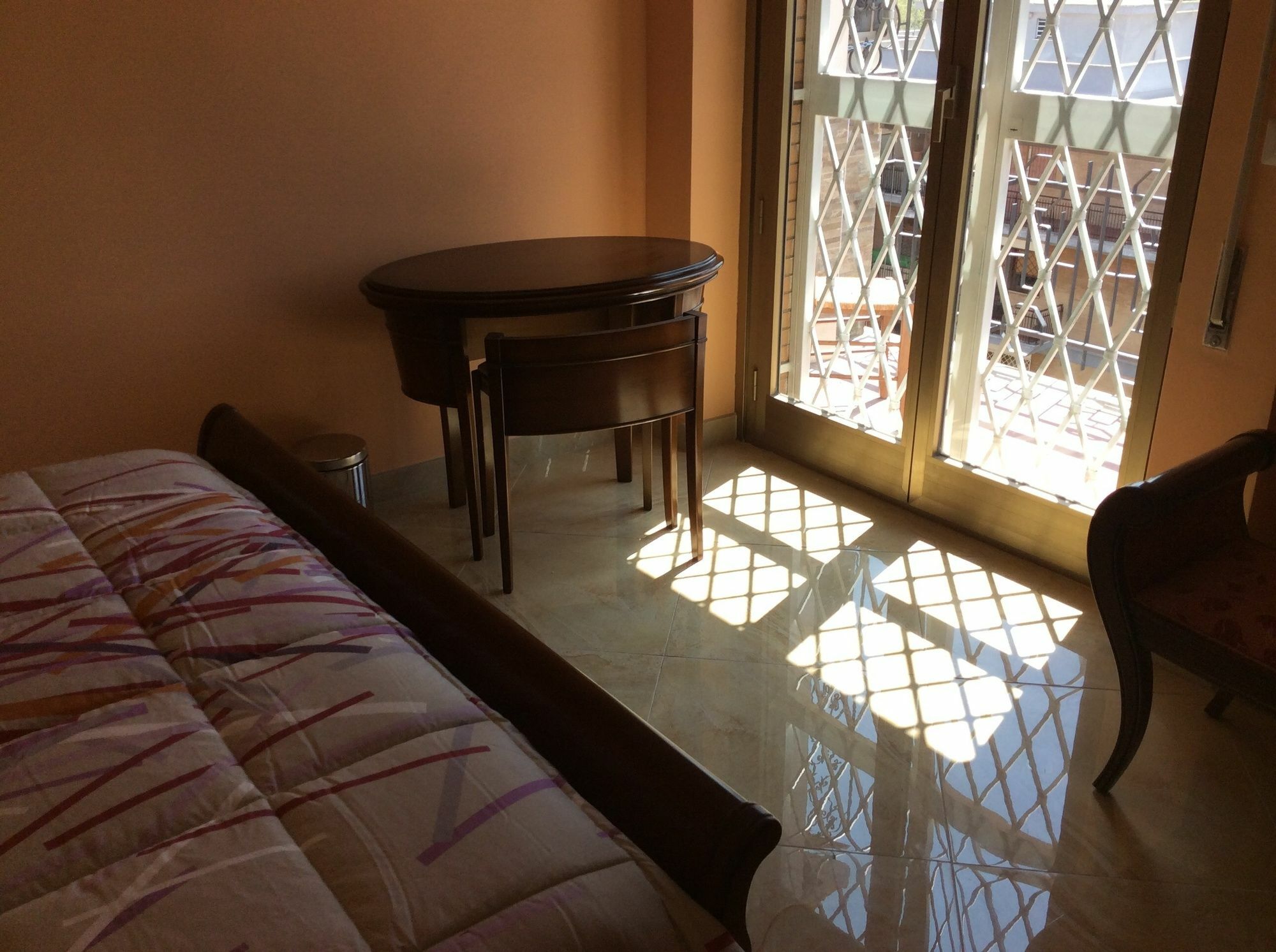 The Sun House Hotel Рим Екстериор снимка