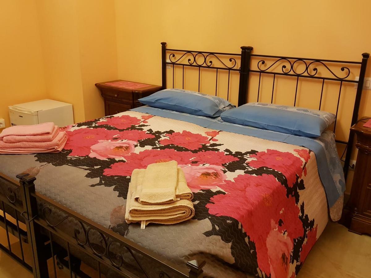 The Sun House Hotel Рим Екстериор снимка